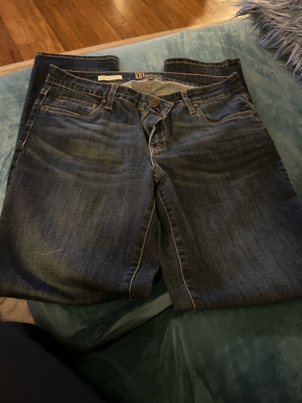 Kut from the Kloth Katy boyfriend Dark Blue Wash Jeans